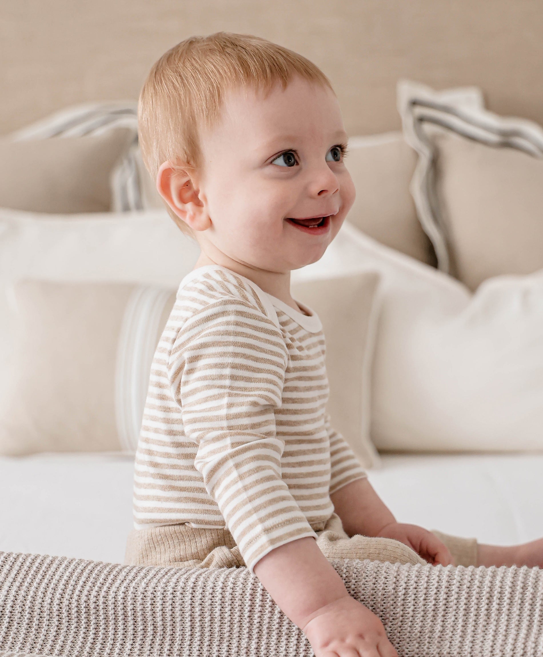 Comfy baby long sleeve bodysuit - Oat stripes Lummi in Colour Babywear