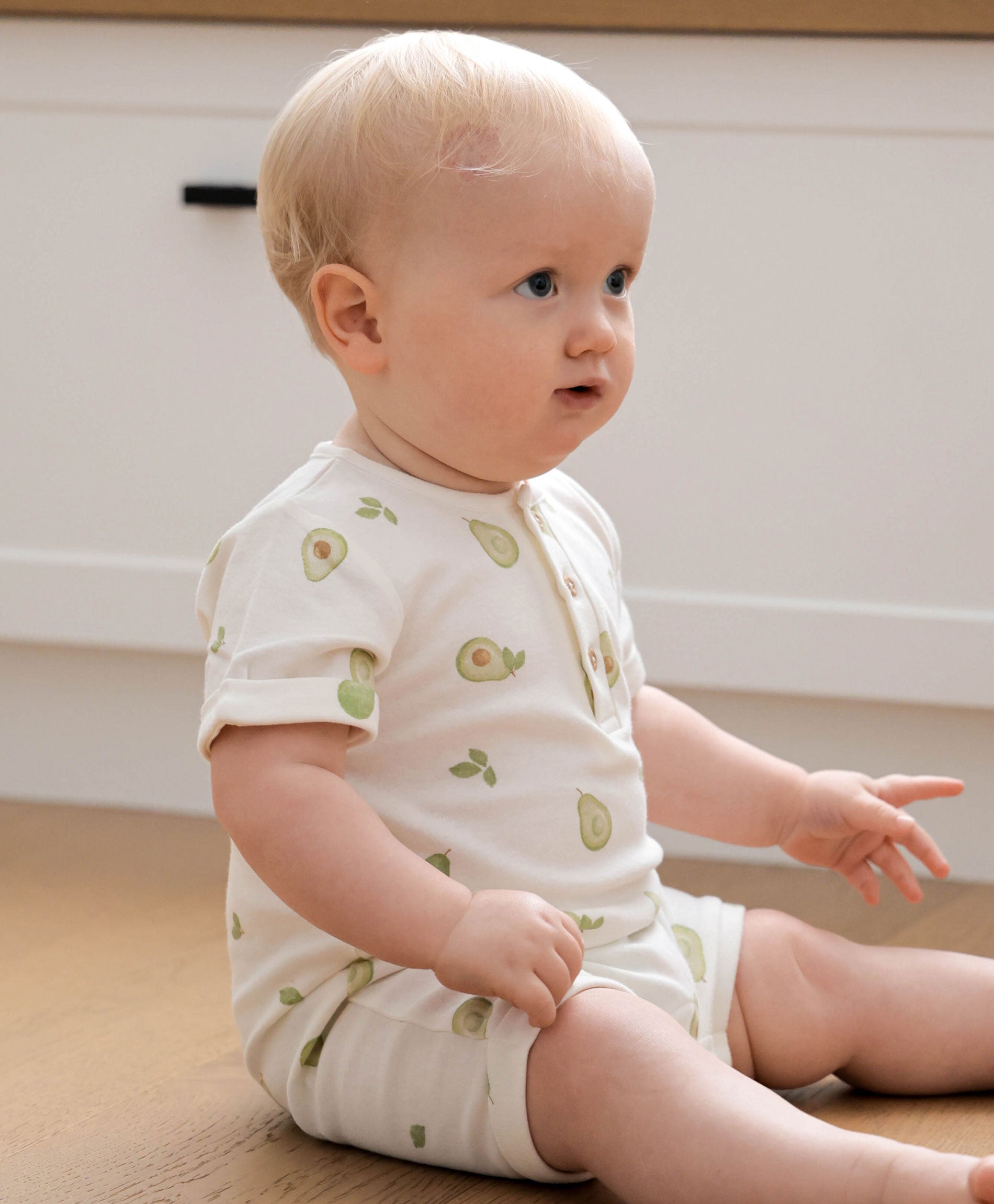 Comfy baby romper - Avocados
