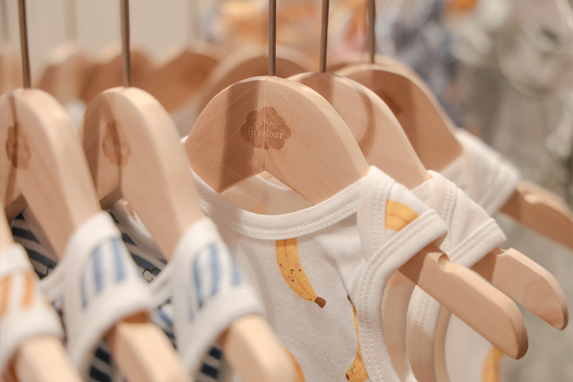 How to Properly Wash Cot Sheets for Long-Lasting Softness – Lūmmi in ...