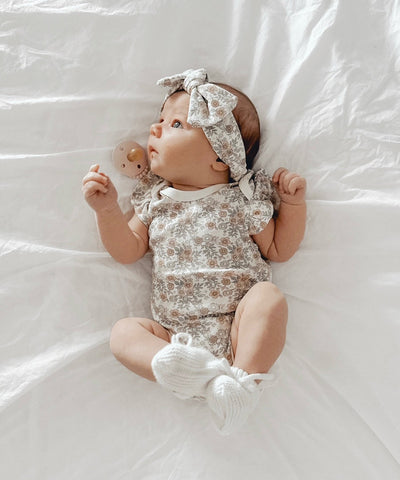 Flutter Sleeve Baby Bodysuit - Daisy Daisy Lūmmi in Colour™ Babywear