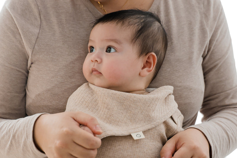 How to Choose Baby Rompers: 0-12 Month Age-by-Age Guide