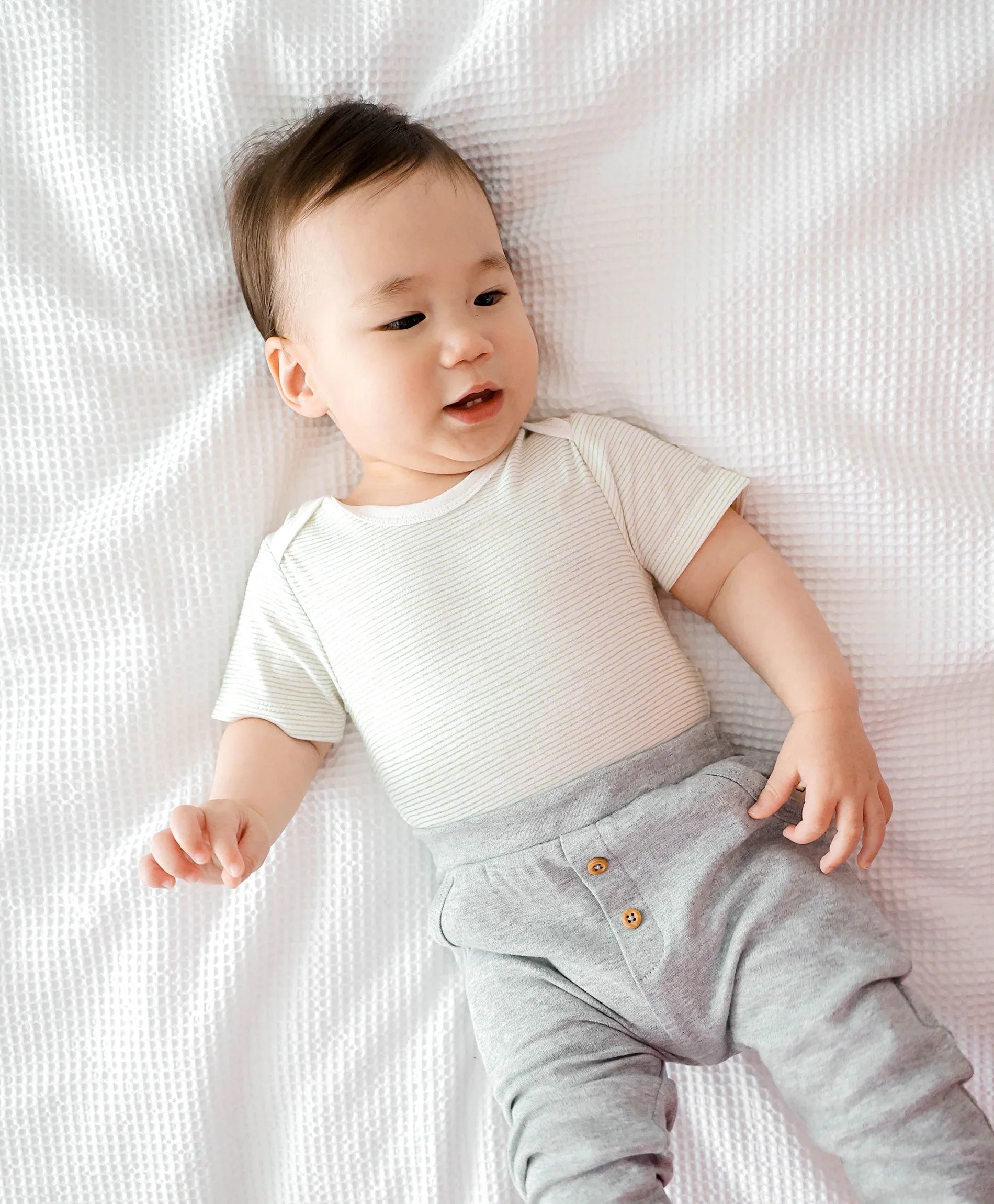 Baby T-Shirt - Green stripes Lūmmi in Colour™ Babywear