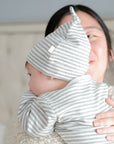 Comfy baby beanie - Grey stripes