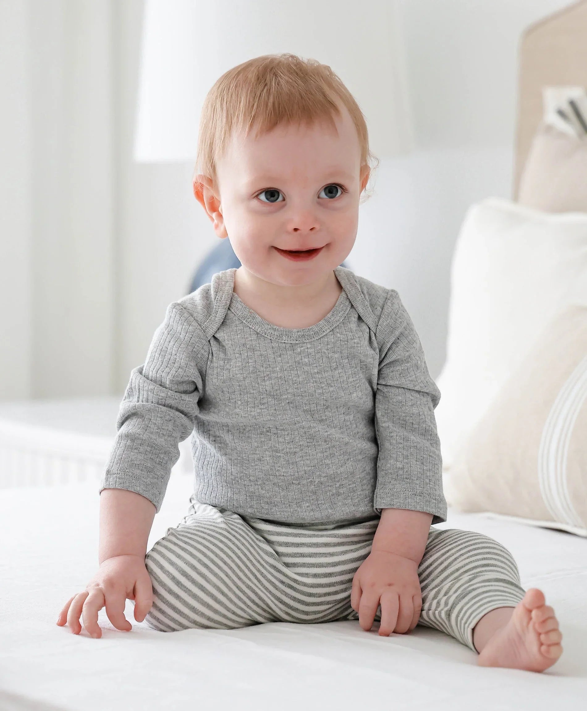 Comfy baby long sleeve bodysuit - Heather grey Lummi in Colour Babywear