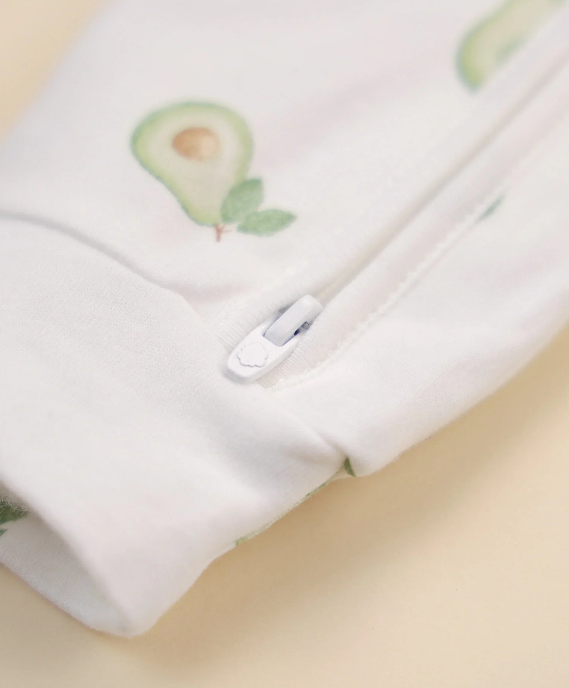 Growsuit - Avocados Lummi in Colour Babywear