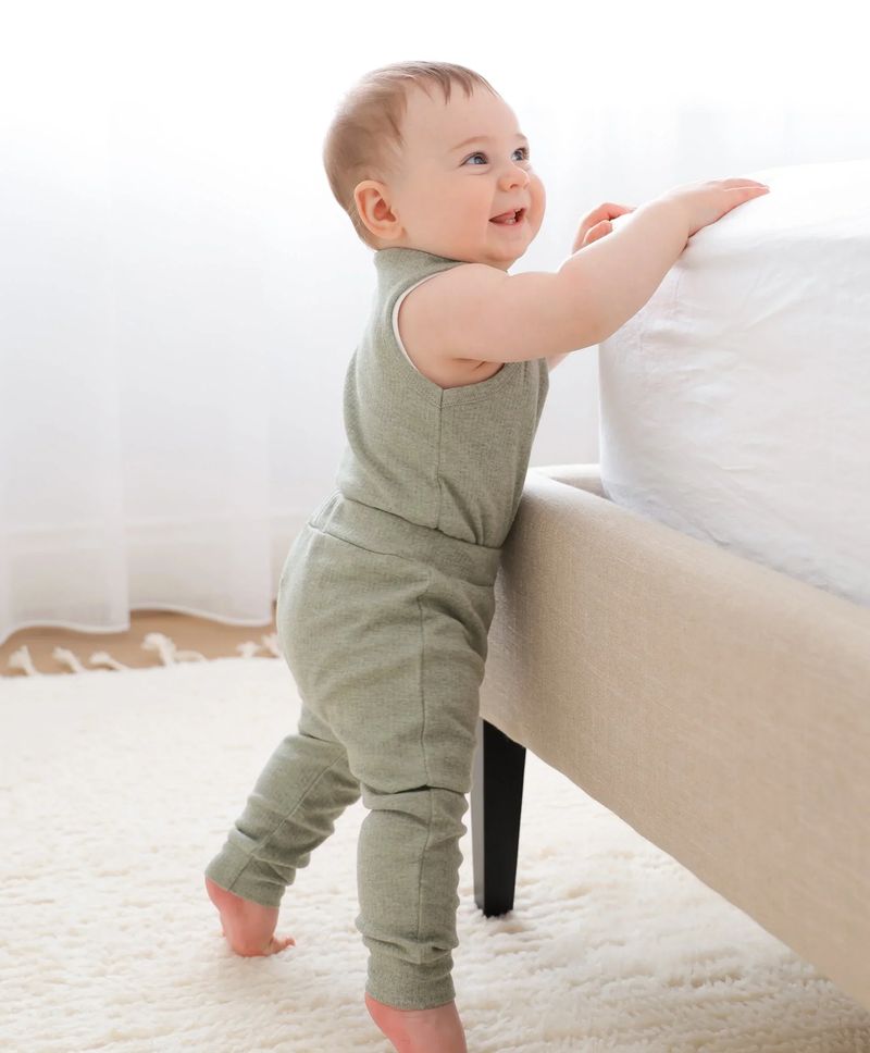 Baby Bodysuits 101: A Parent's Loving Guide to Dressing Your Little One