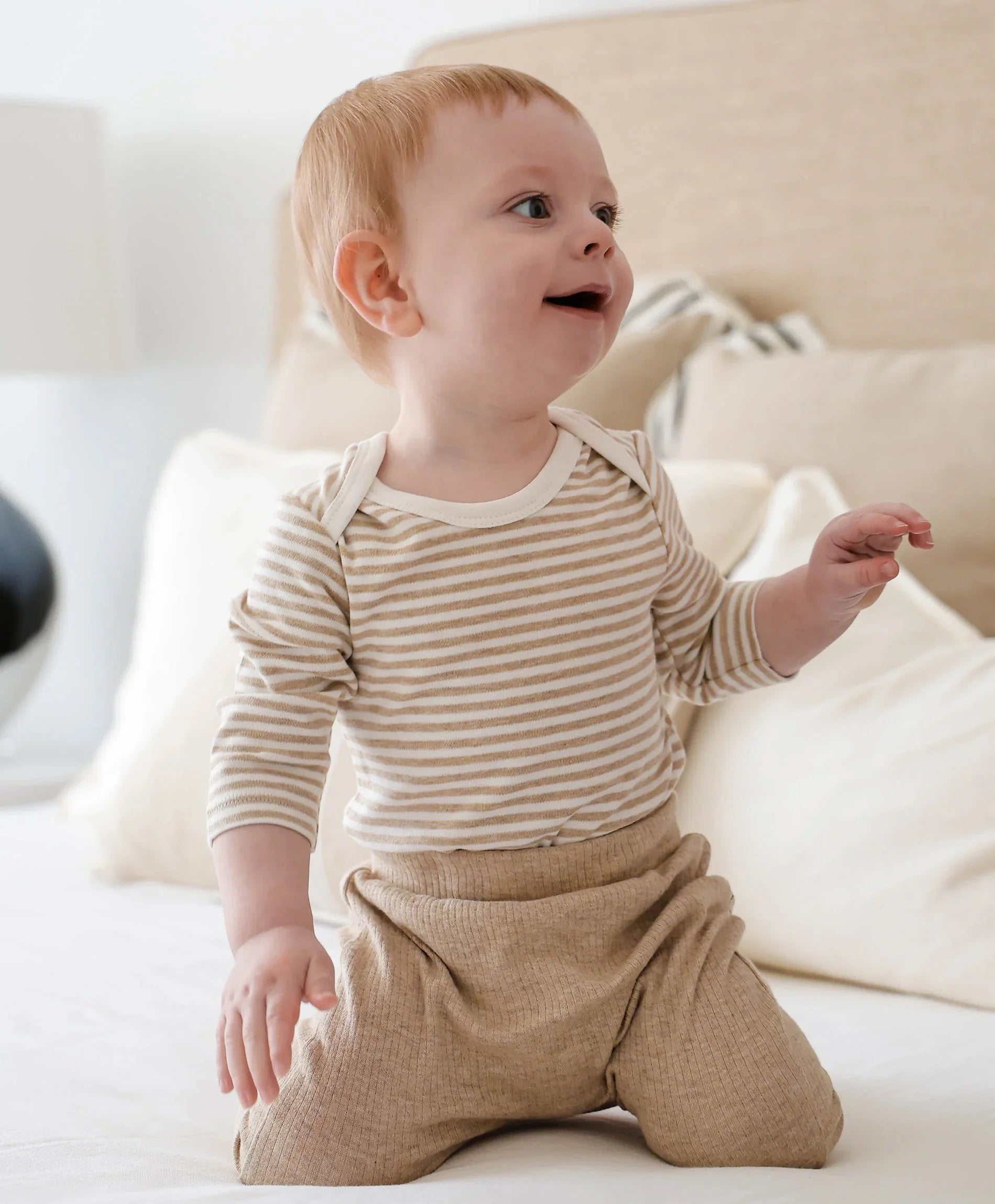 Comfy baby long sleeve bodysuit - Oat stripes Lummi in Colour Babywear