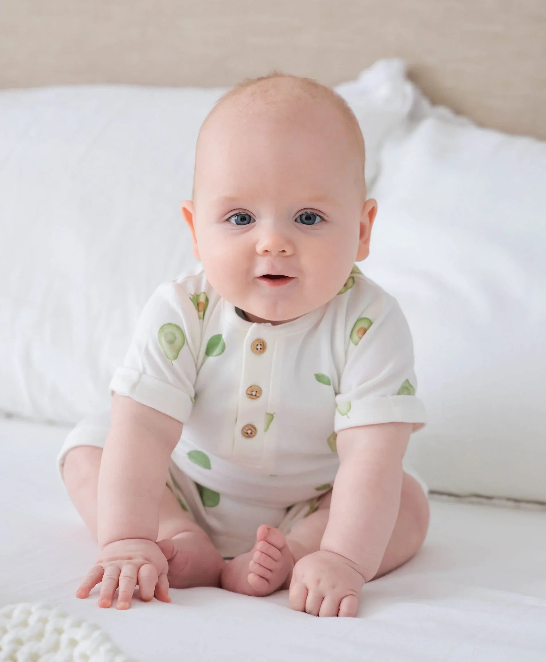 Comfy baby zip romper - Avocados Lummi in Colour Babywear