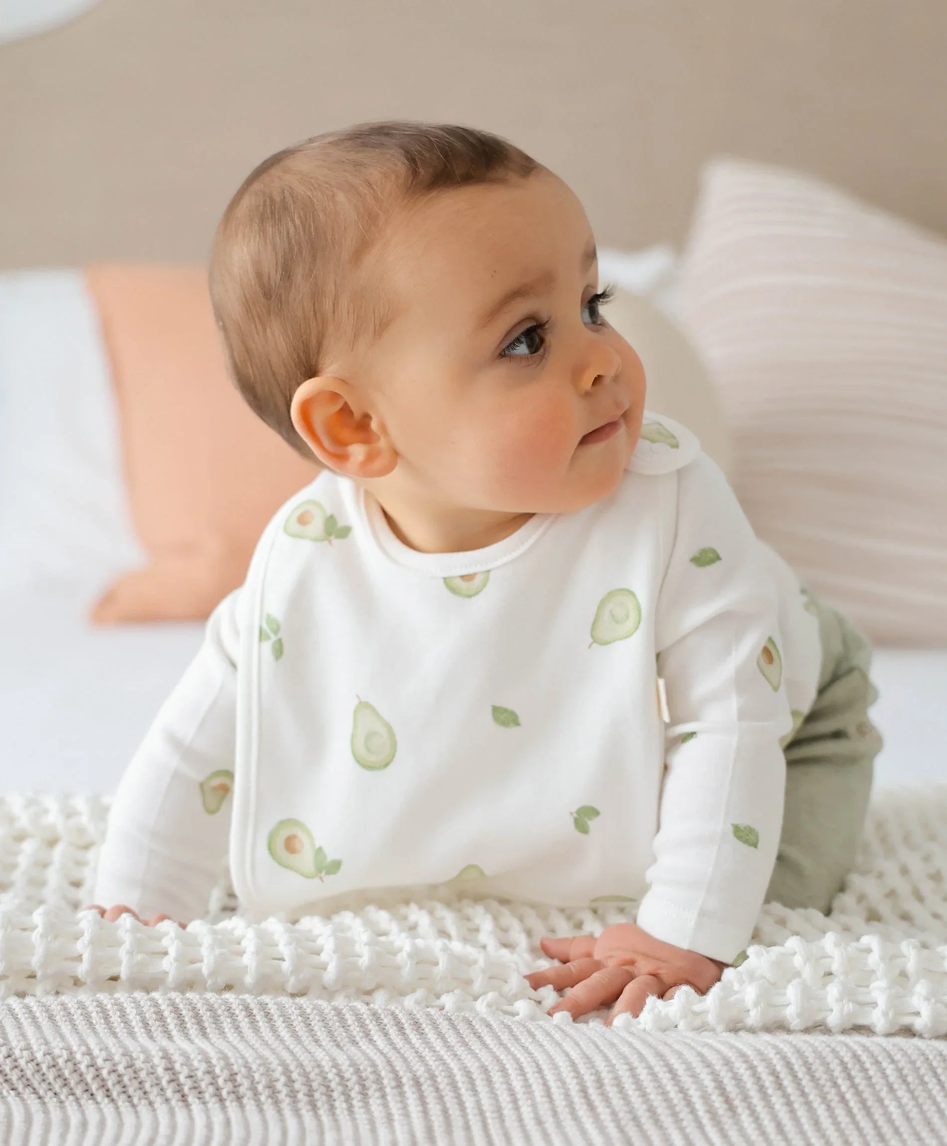 Baby bib - Avocados Lūmmi in Colour™ Babywear