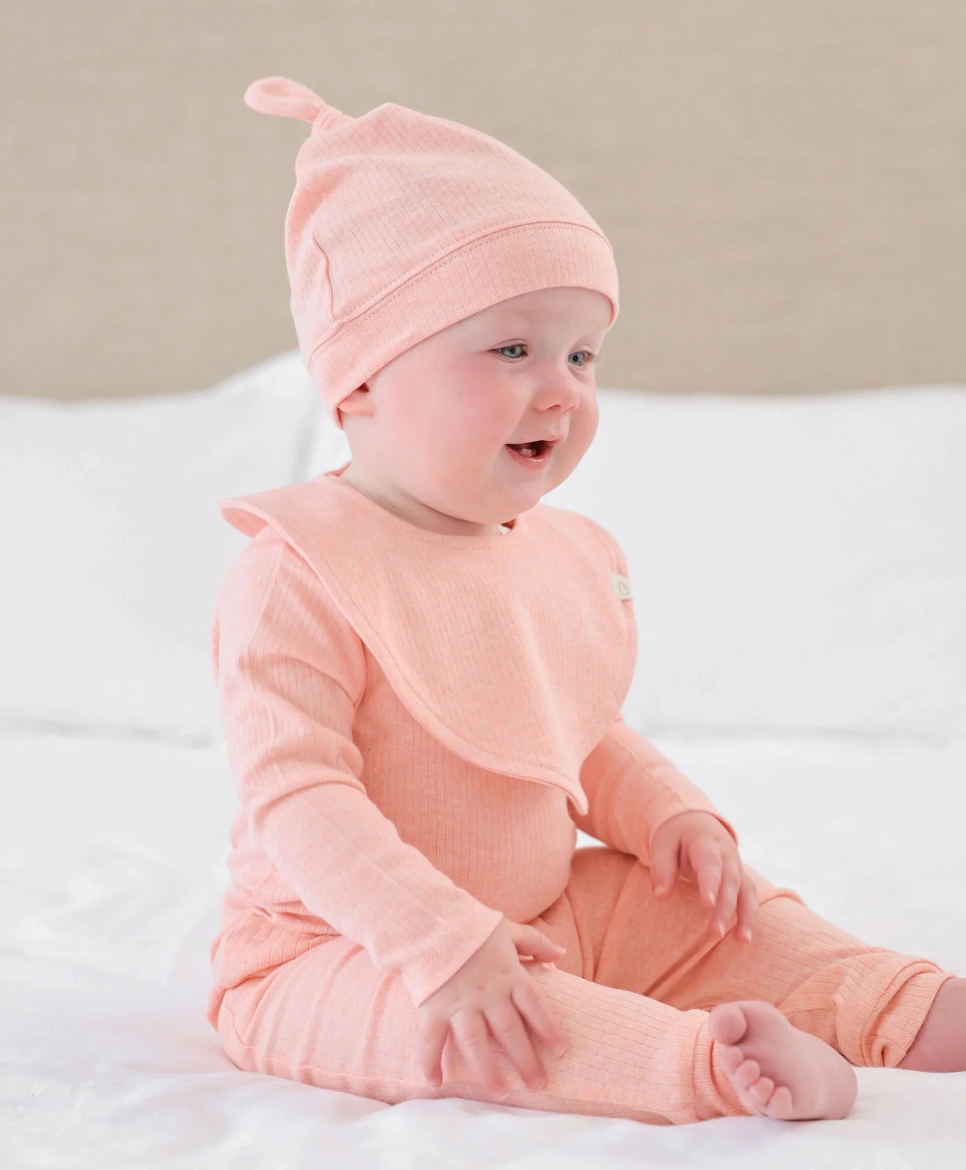 Organic Cotton Triangle Bib - Heather Pink